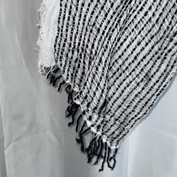 Mossimo Supply Co. Scarf Woven Eyelash Threaded Scarf Fringe Tassel Ends - Picture 5 of 5